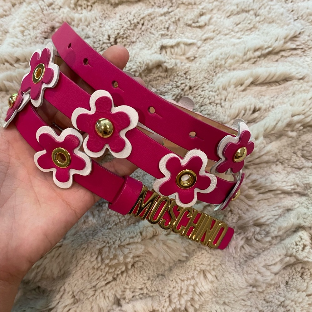 MOSCHINO Pink Flower Leather belt!